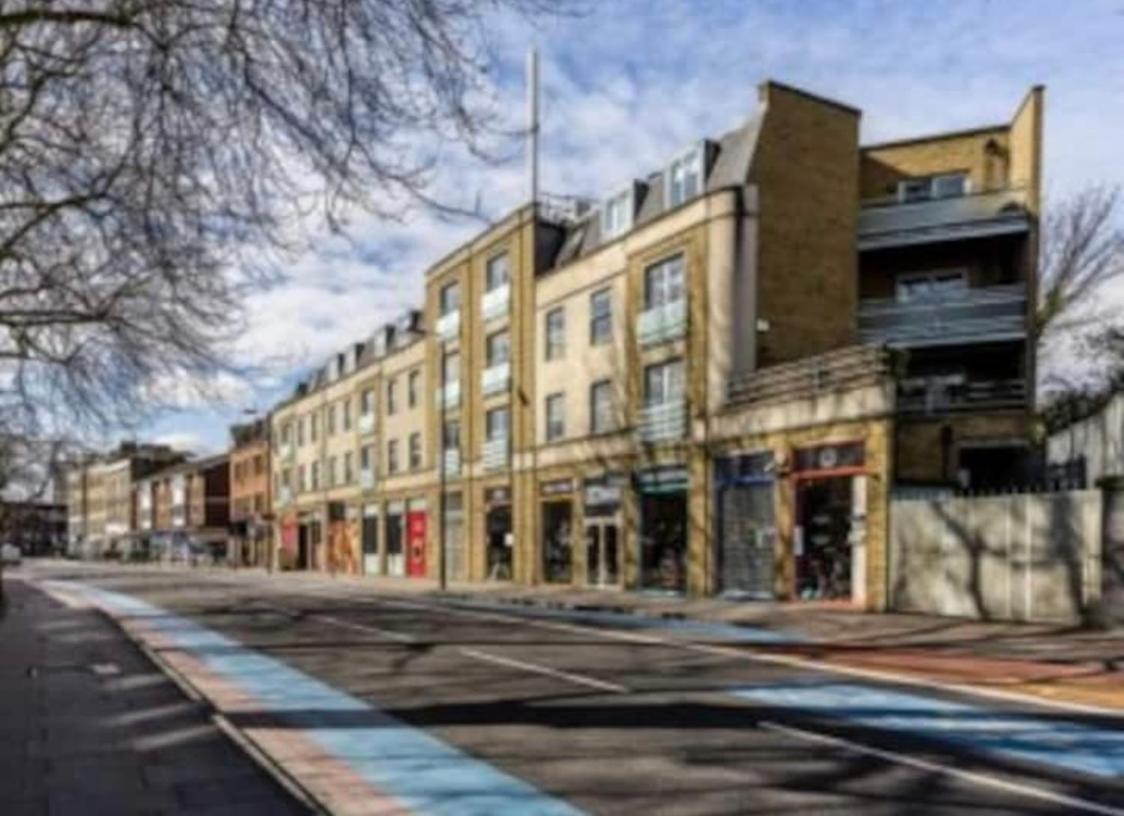 Centrally Located Flat - Battersea Park Road ロンドン エクステリア 写真